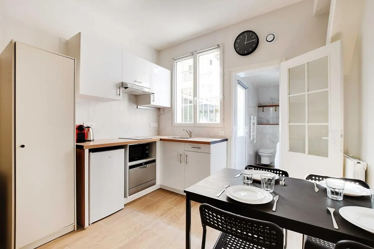 Cozy Apartment With Garden Near Republique Παρίσι